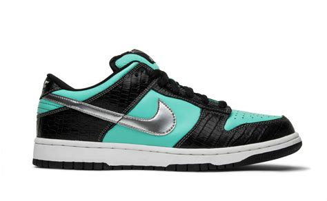 sb dunk low pro tiffany